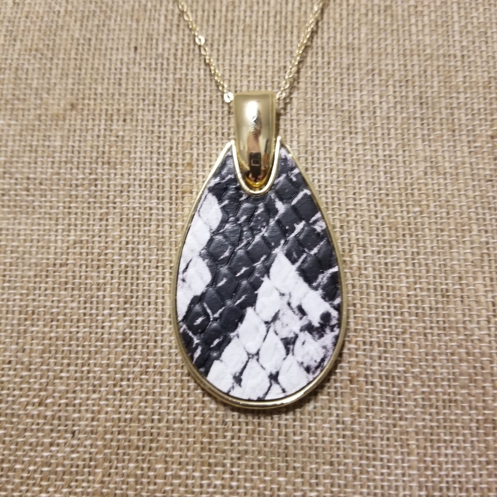 Boutique style snake print necklace